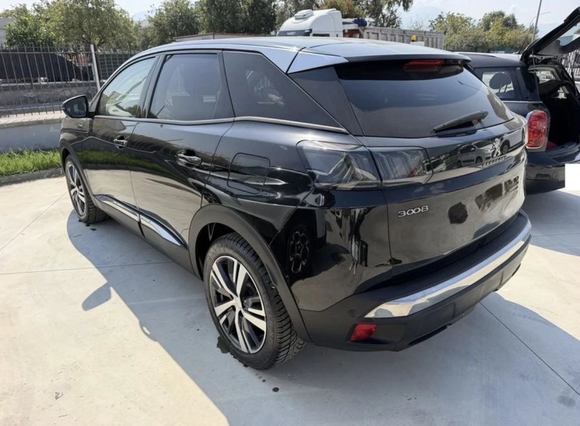 Peugeot 3008 1.6Plug-in Hybrid , снимка 4 - Автомобили и джипове - 56074585