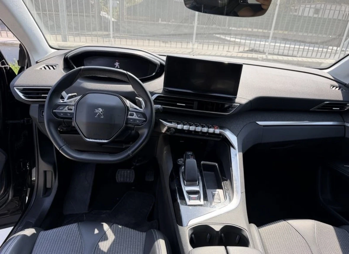 Peugeot 3008 1.6Plug-in Hybrid , снимка 12 - Автомобили и джипове - 56074585