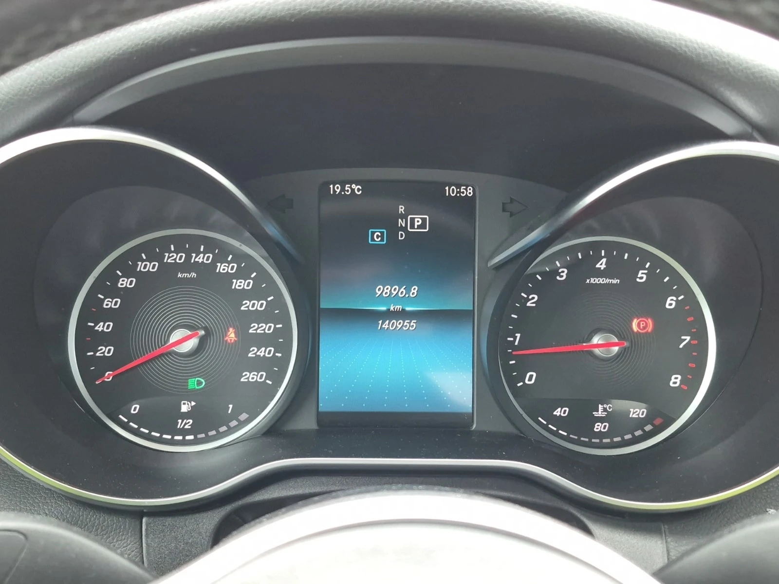 Mercedes-Benz C 300 АМГ ПАКЕТ/CARFAX/ПОДГРЕВ/ПАМЕТ/ПАНОРАМА/, снимка 9 - Автомобили и джипове - 56076129