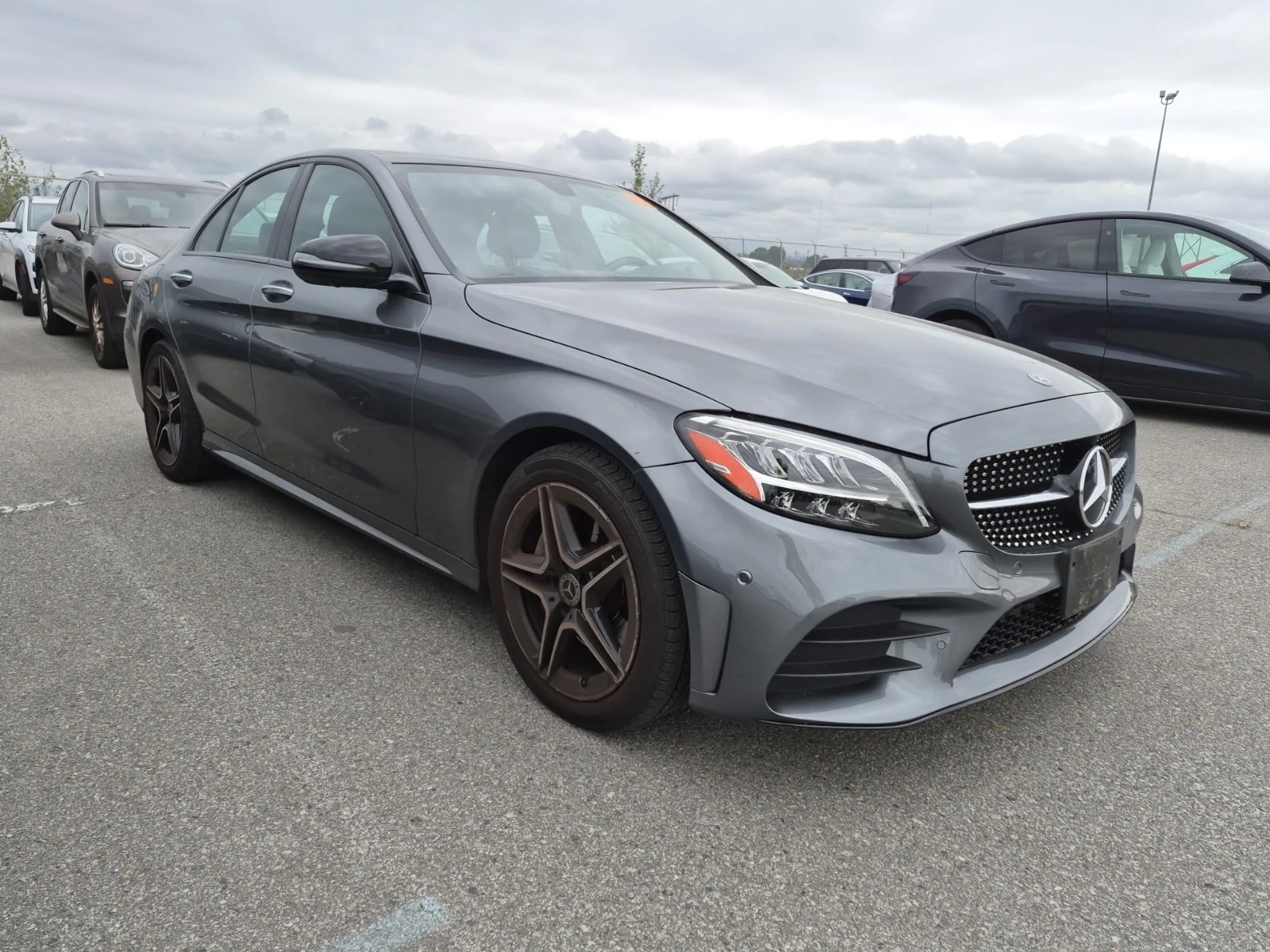 Mercedes-Benz C 300 АМГ ПАКЕТ/CARFAX/ПОДГРЕВ/ПАМЕТ/ПАНОРАМА/, снимка 2 - Автомобили и джипове - 56076129