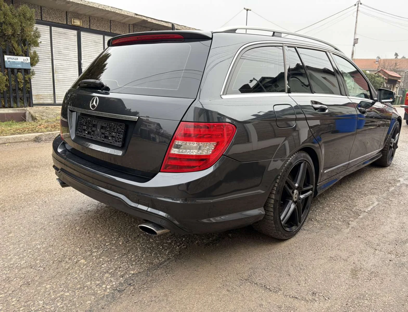Mercedes-Benz C 300 ВСИЧКИ ЕКСТРИ + AMG, снимка 5 - Автомобили и джипове - 56088438