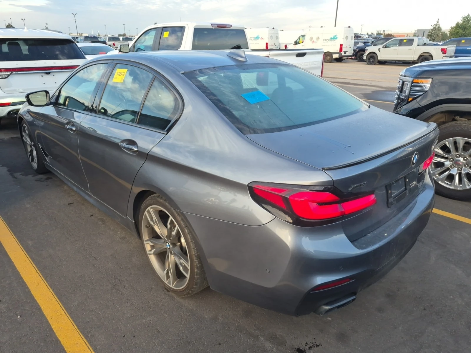 BMW 550 * M550I XDRIVE* АВТОКРЕДИТ БЕЗ ПЪРВОНАЧАЛНА ВНОСКА, снимка 4 - Автомобили и джипове - 56138131