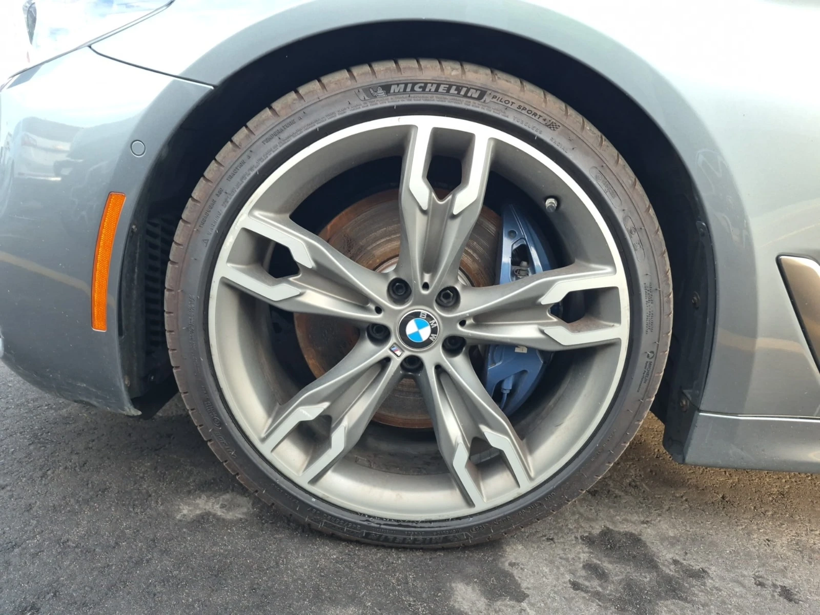 BMW 550 * M550I XDRIVE* АВТОКРЕДИТ БЕЗ ПЪРВОНАЧАЛНА ВНОСКА, снимка 6 - Автомобили и джипове - 56138131