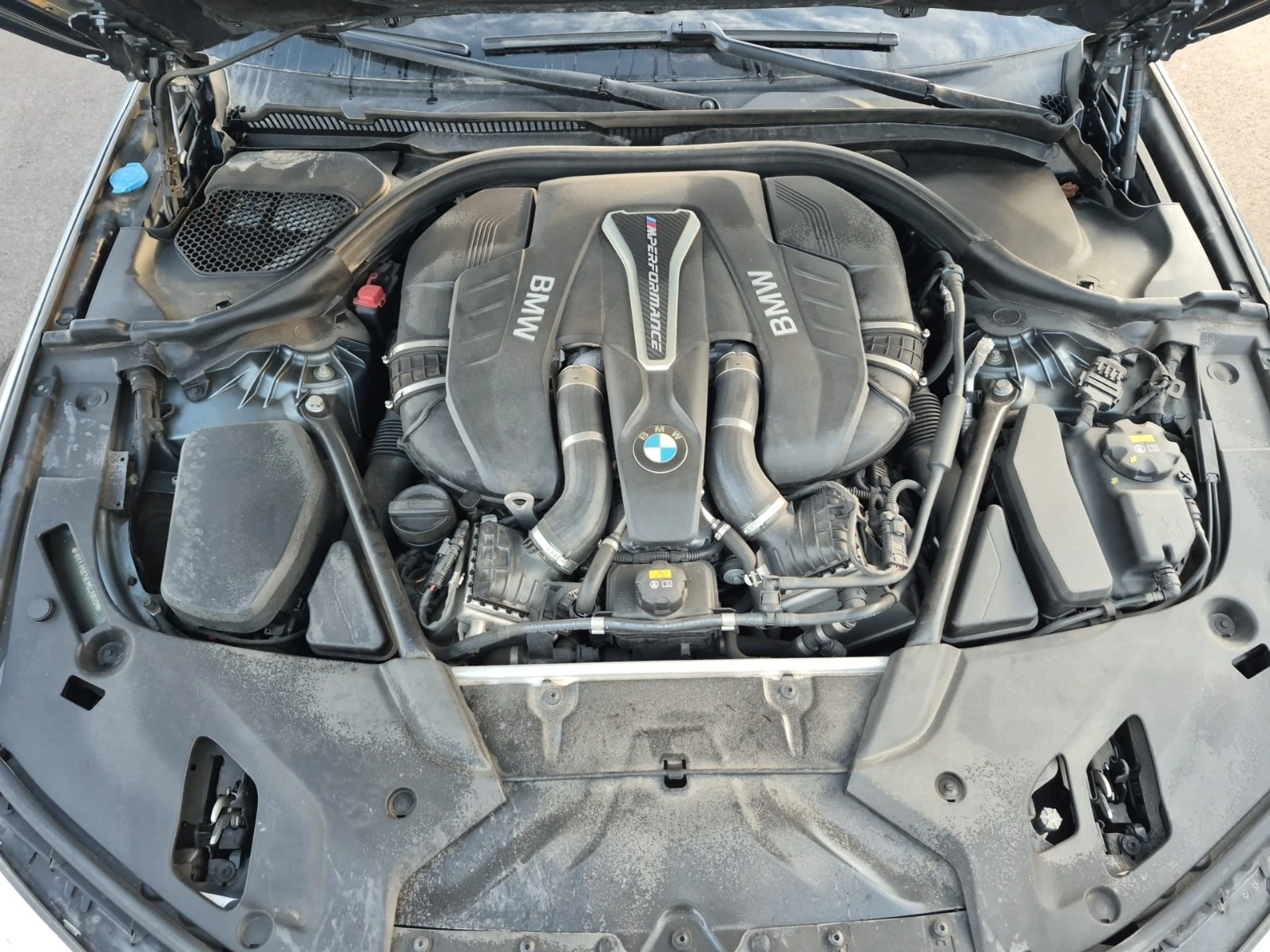 BMW 550 * M550I XDRIVE* АВТОКРЕДИТ БЕЗ ПЪРВОНАЧАЛНА ВНОСКА, снимка 17 - Автомобили и джипове - 56138131