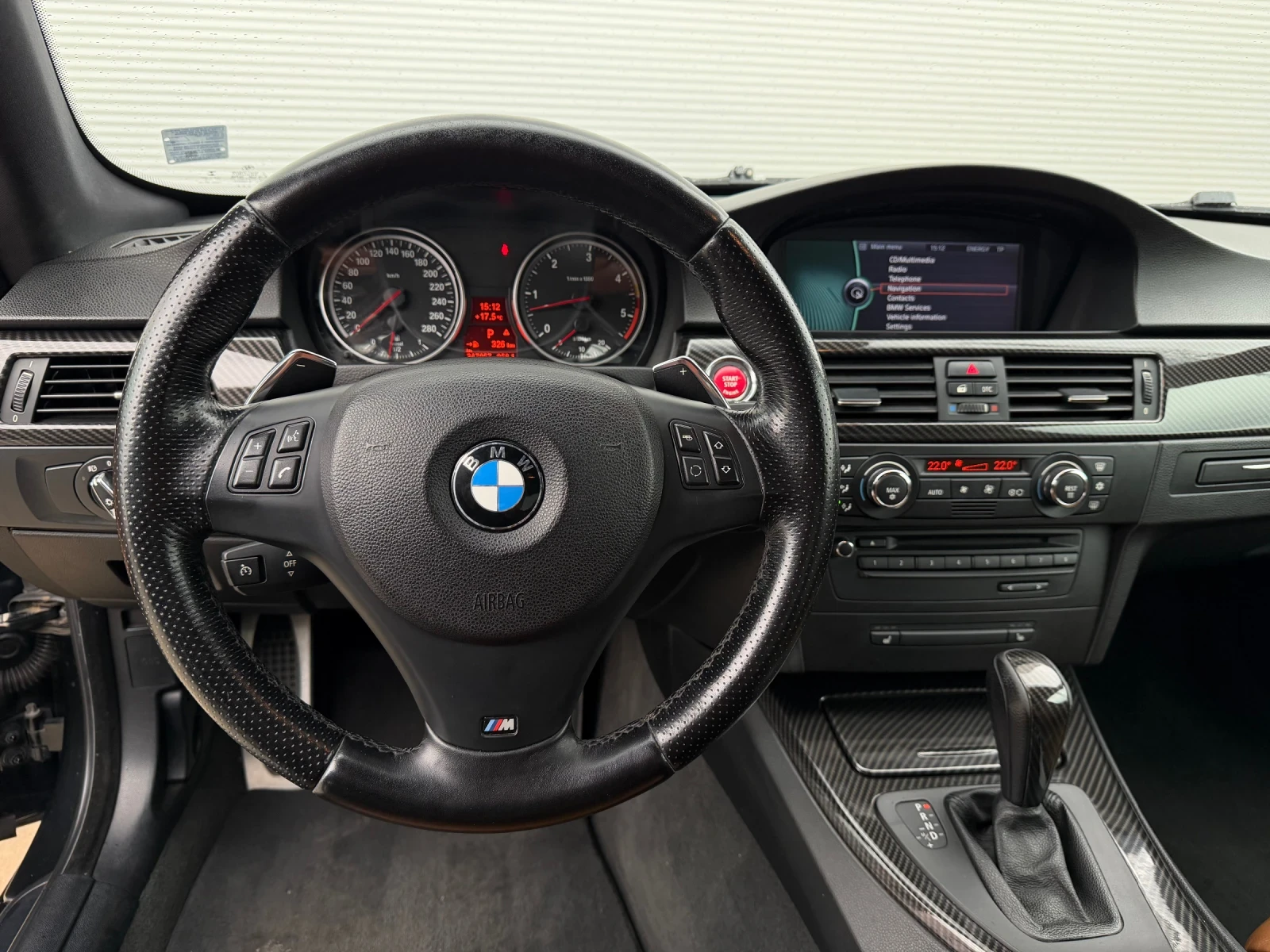 BMW 330 M-пакет, CIC, снимка 8 - Автомобили и джипове - 56288606