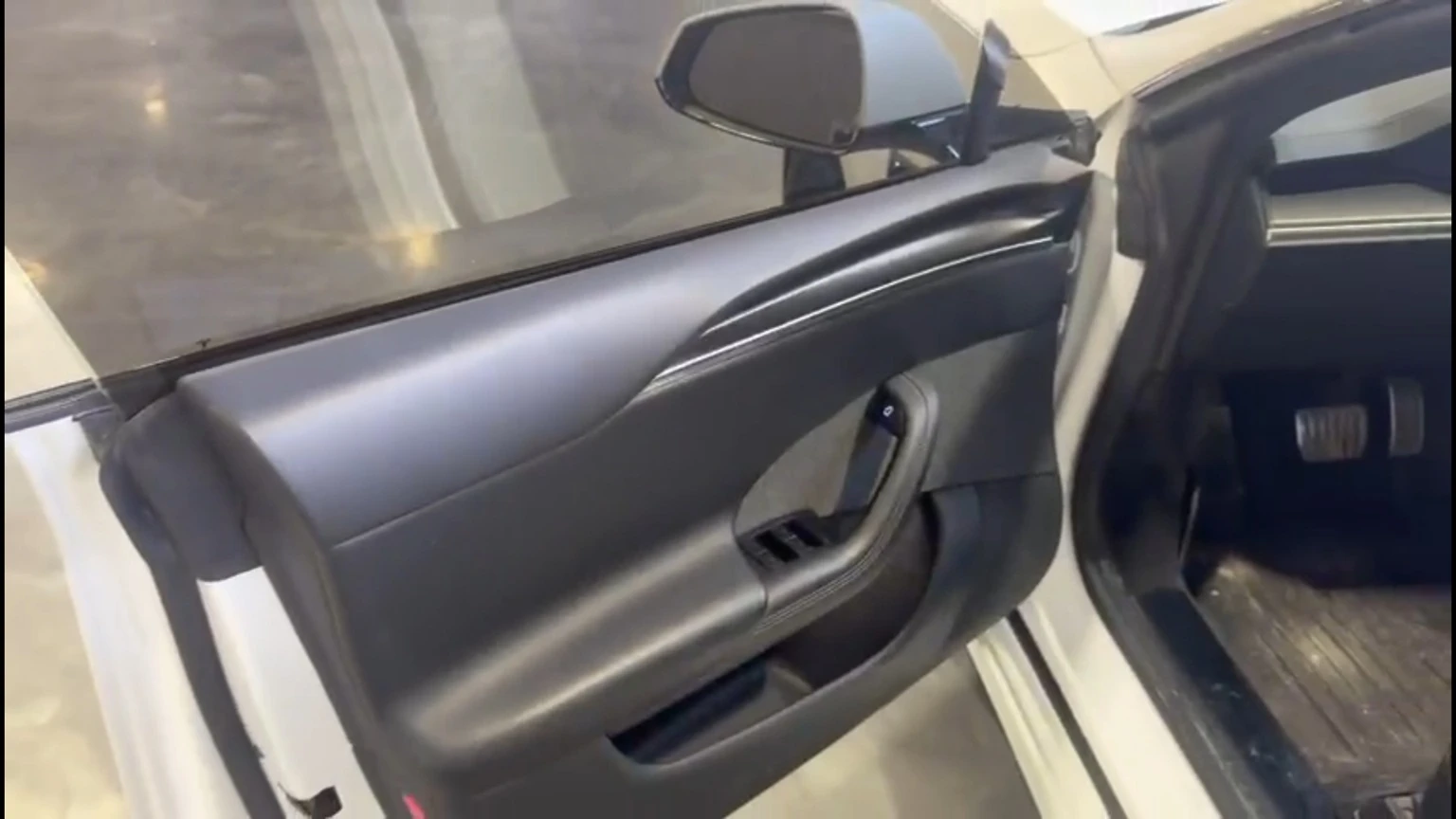 Tesla Model S PLAID 1020HP AWD, снимка 9 - Автомобили и джипове - 56498669
