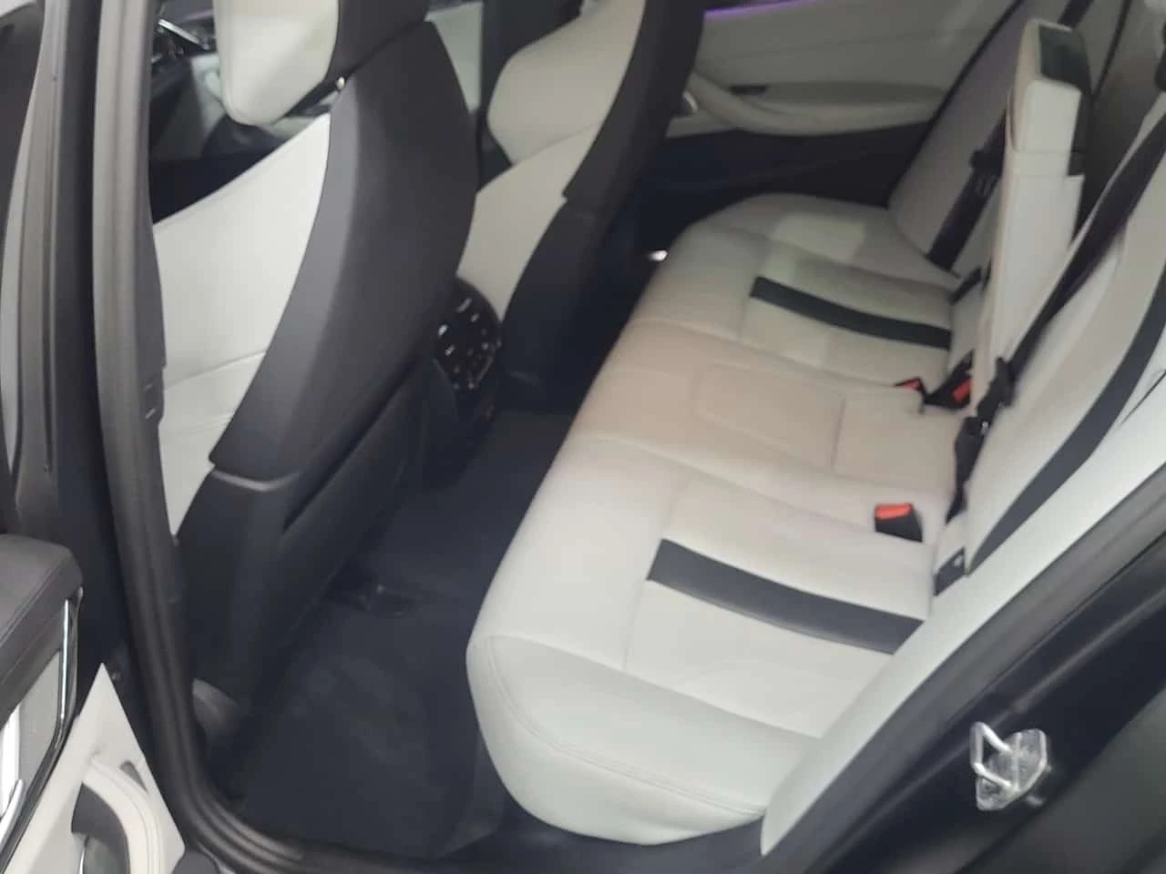 BMW M5 * Sedan Competition * CARFAX * ���� �� �� | Mobile.bg � ����������� 15