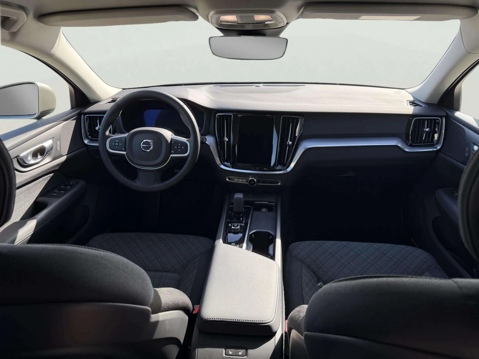 Volvo V60 2.0 B4, снимка 11 - Автомобили и джипове - 56639681