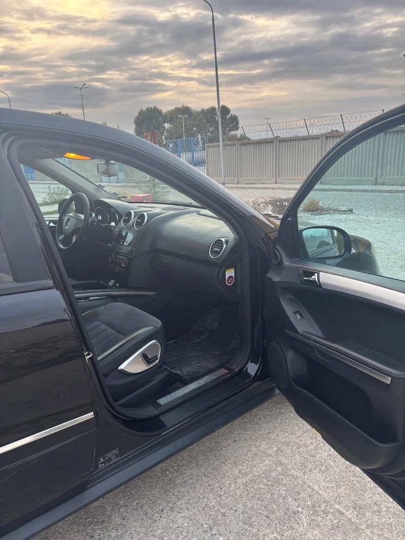 Mercedes-Benz ML 320, снимка 13 - Автомобили и джипове - 52518851