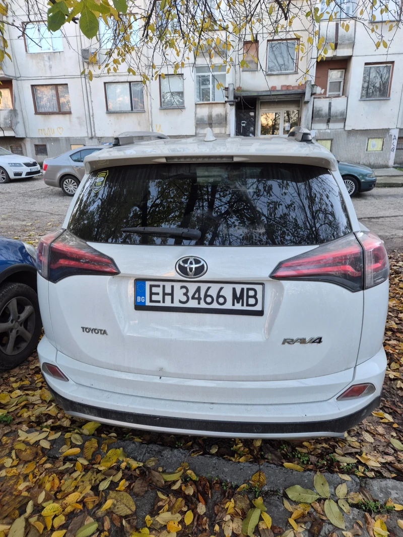 Toyota Rav4, снимка 2 - Автомобили и джипове - 52423324