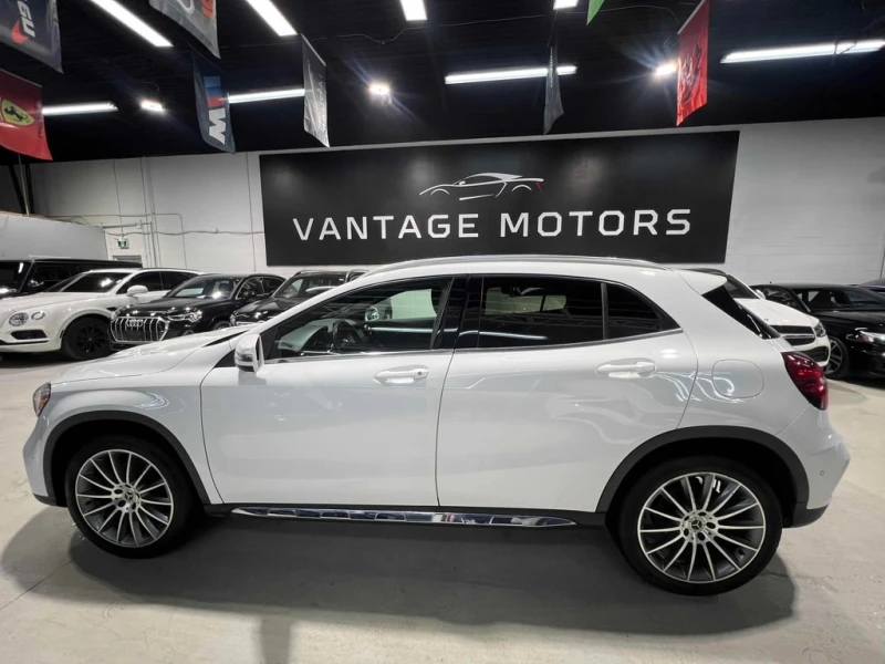 Mercedes-Benz GLA * 250 * CARFAX * ЦЕНА ДО БГ, снимка 2 - Автомобили и джипове - 53382638