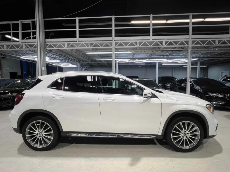 Mercedes-Benz GLA * 250 * CARFAX * ЦЕНА ДО БГ, снимка 3 - Автомобили и джипове - 53382638