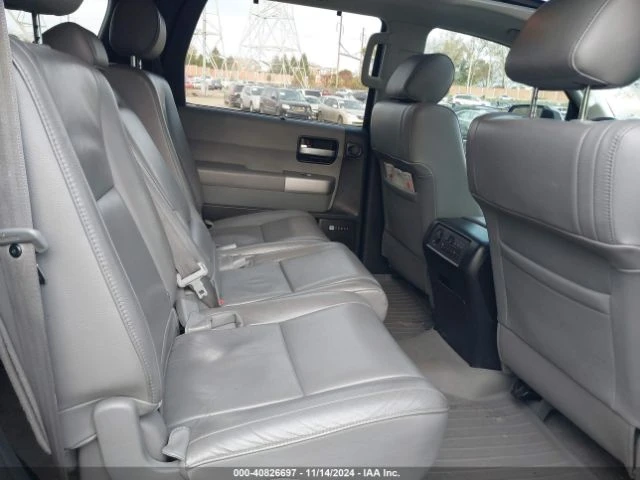 Toyota Sequoia LIMITED AWD - изображение 8