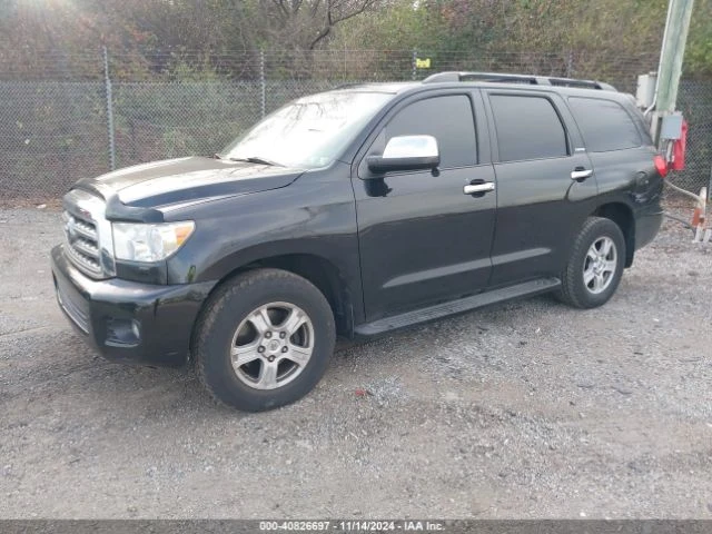 Toyota Sequoia LIMITED AWD - изображение 2