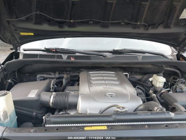 Toyota Sequoia LIMITED AWD - изображение 10