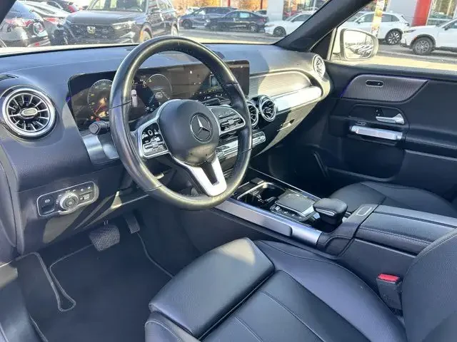 Mercedes-Benz GLB * ФИКСИРАНА ЦЕНА * CARFAX* ОПЦИЯ ЗА ФИНАНСИРАНЕ*  - изображение 10