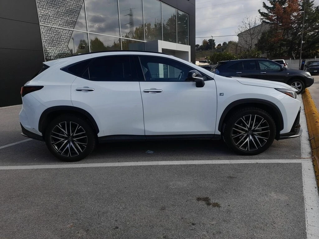 Lexus NX 350h 243к.с F Sport с Гаранция - изображение 2