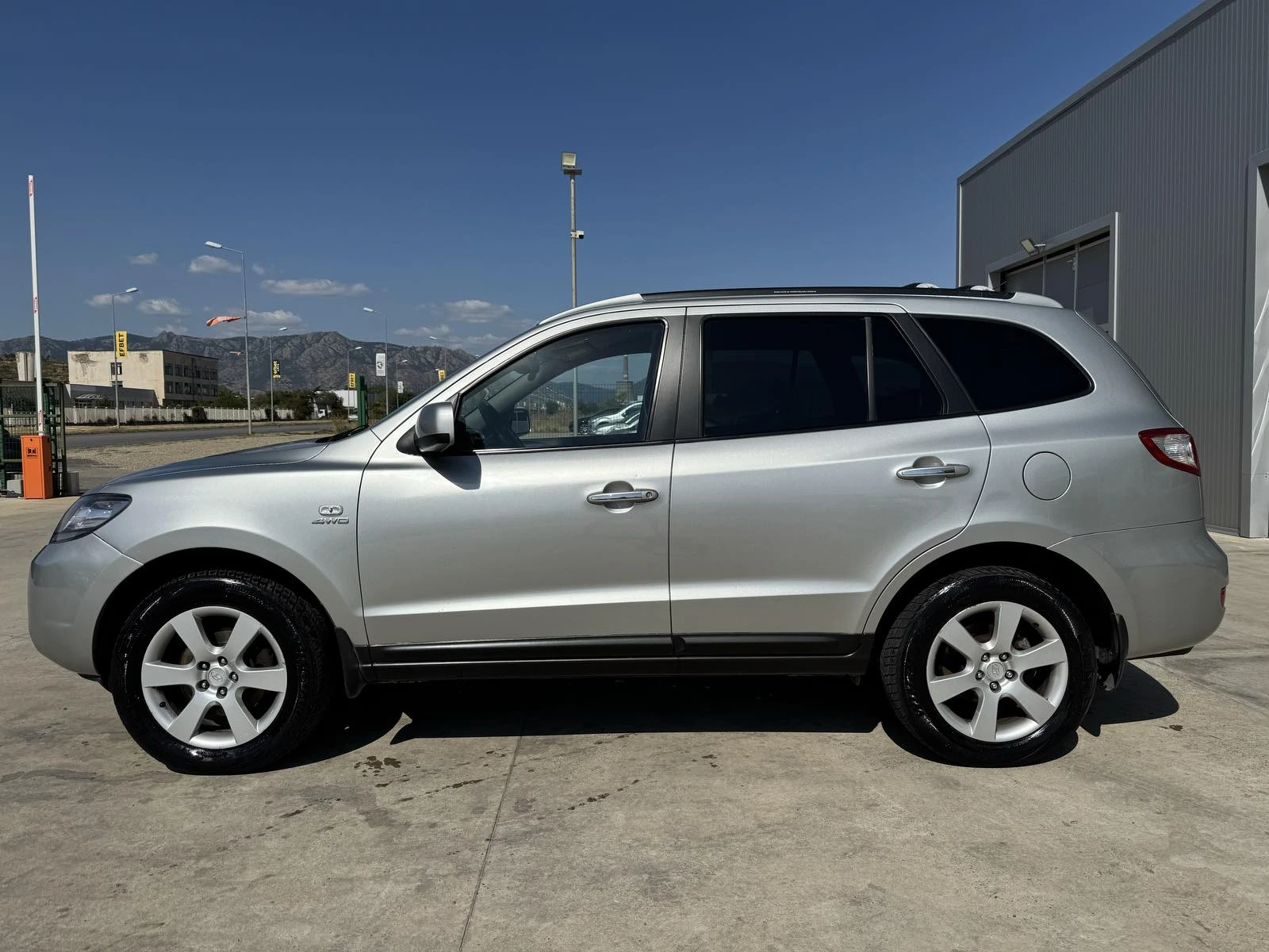 Hyundai Santa fe 2.2* 150ps* 4x4* КОЖА* ПАРКТРОНИК - изображение 2