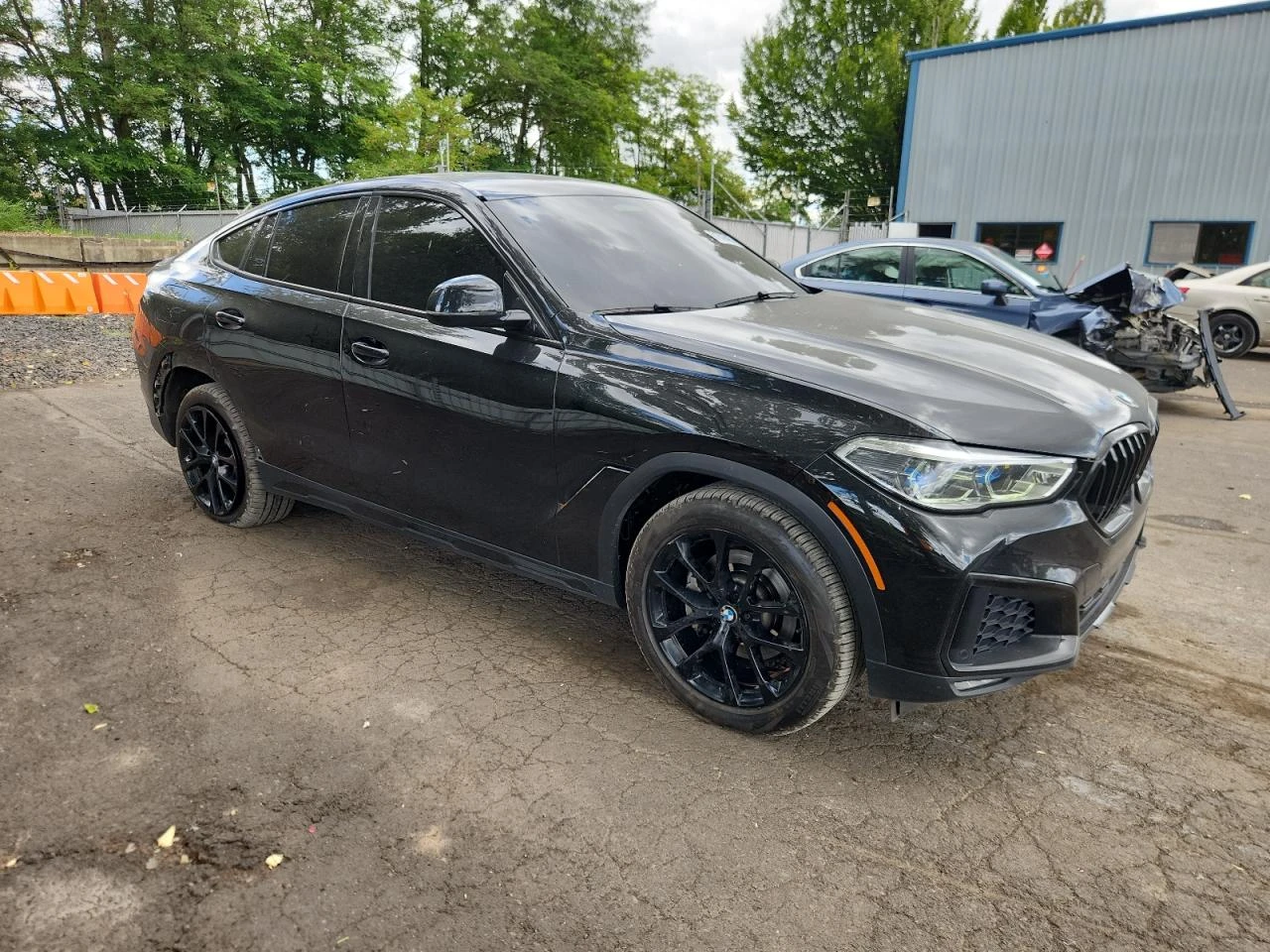 BMW X6 XDRIVE40I M PACK* DISTRONIC* HARMAN* HEAD UP* ПАНО - изображение 3