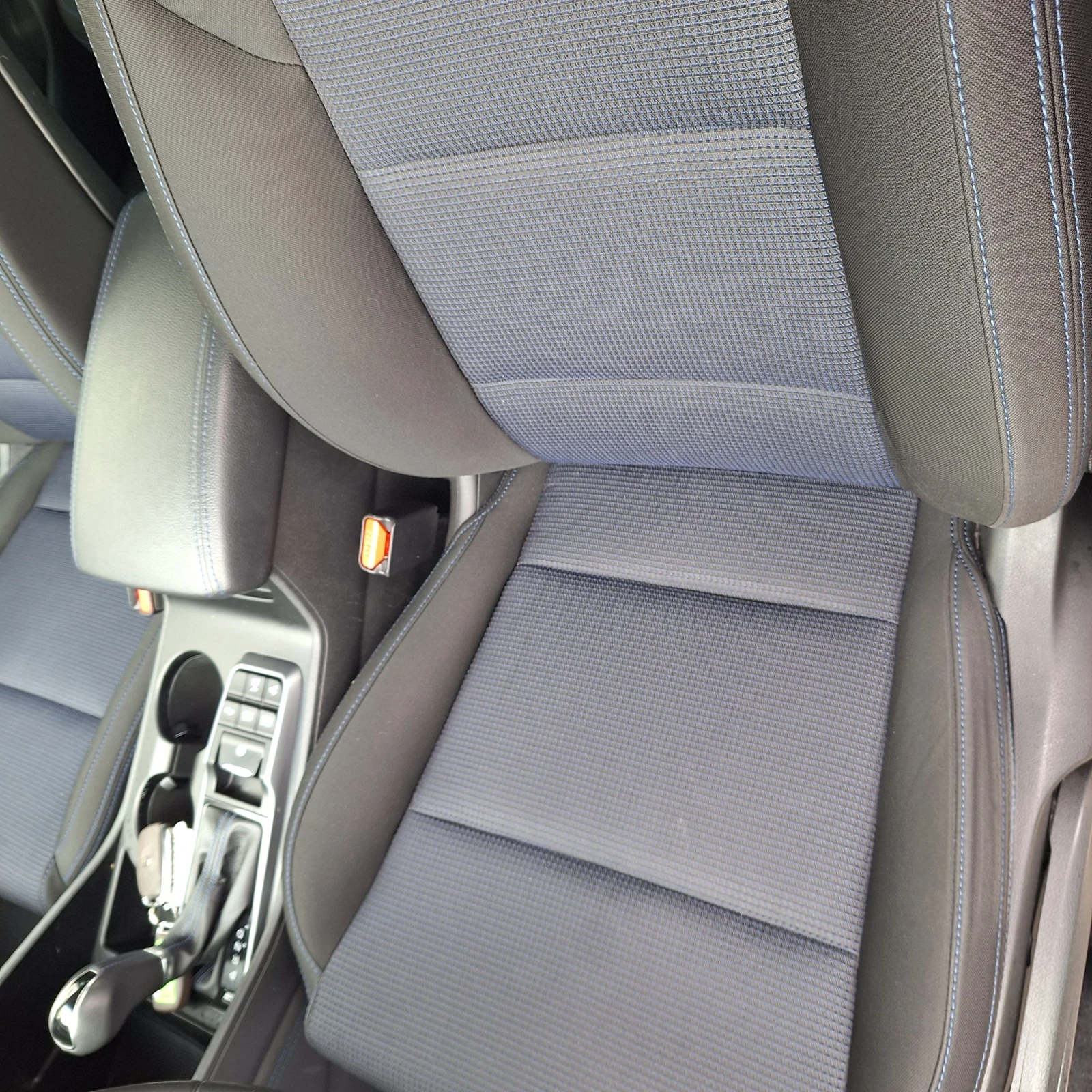 Hyundai Tucson Dizel 20 4x4 панорама автомат, снимка 15 - Автомобили и джипове - 54002683