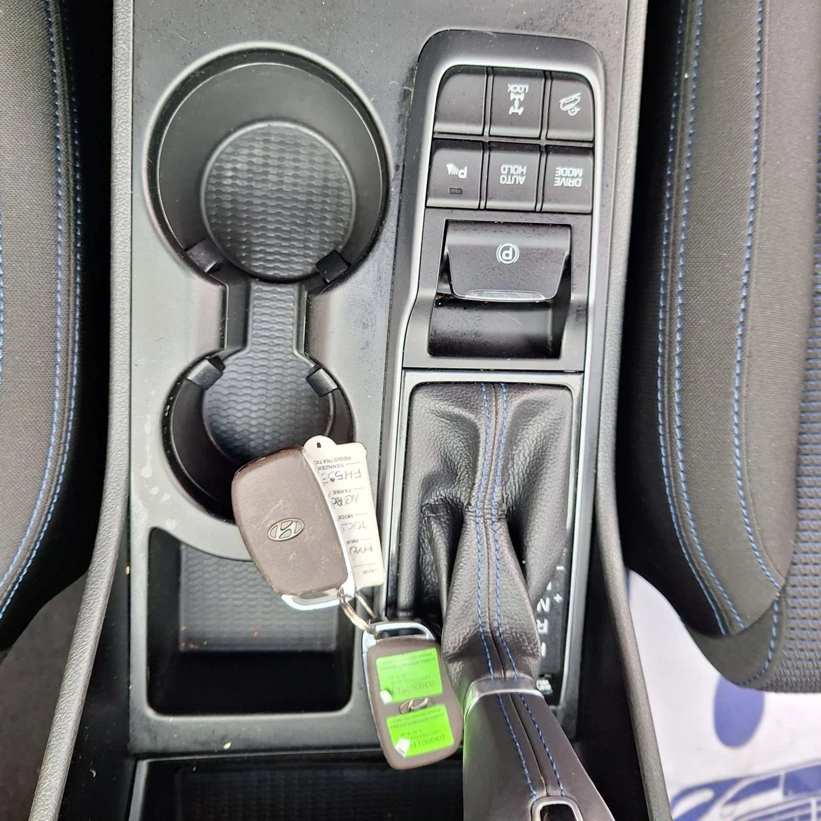 Hyundai Tucson Dizel 20 4x4 панорама автомат, снимка 17 - Автомобили и джипове - 54002683