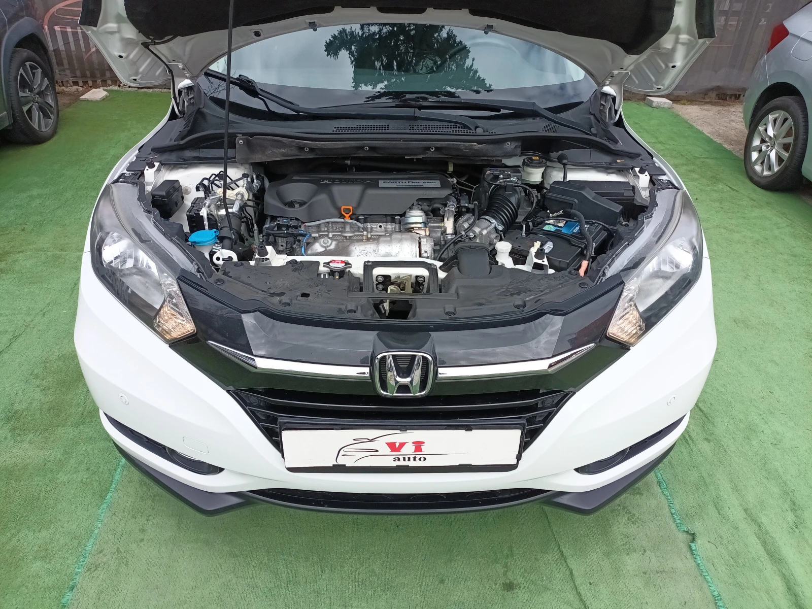 Honda Hr-v 1.6 i-DTEC/NAVI, снимка 17 - Автомобили и джипове - 54038231