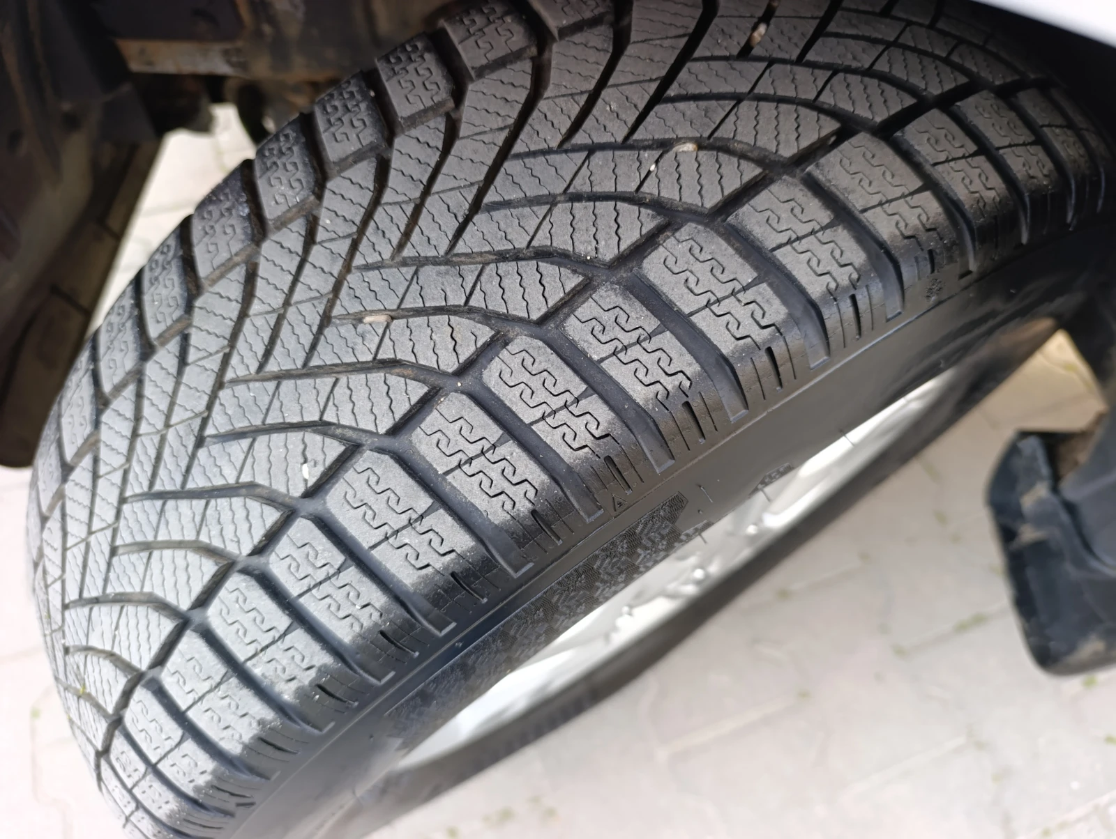 Daihatsu Terios 1.5 16V 4WD, снимка 16 - Автомобили и джипове - 54246023