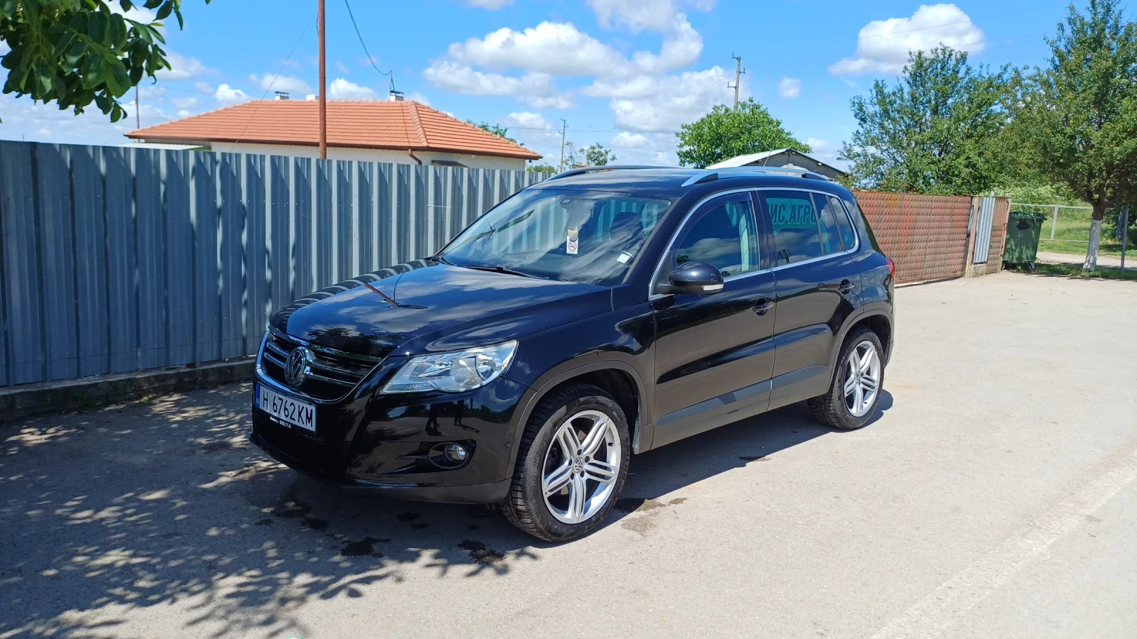 VW Tiguan, снимка 3 - Автомобили и джипове - 54910671