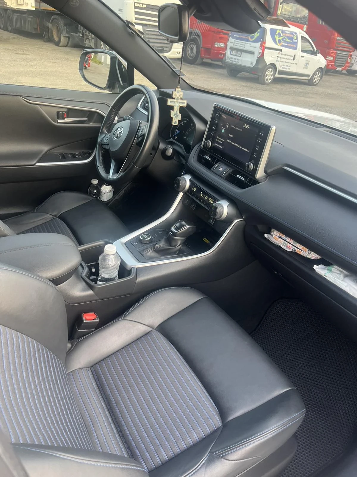 Toyota Rav4 AWD STYLE, снимка 5 - Автомобили и джипове - 55901689