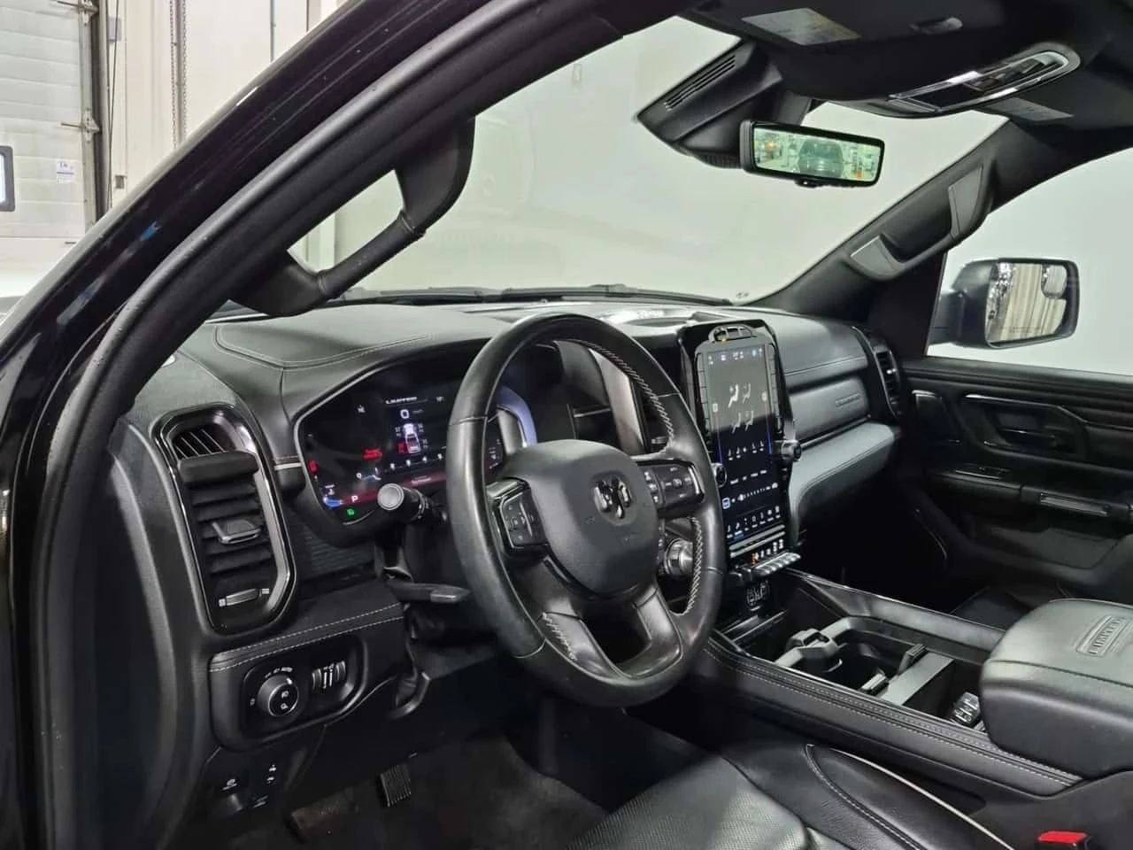 Dodge RAM 1500, снимка 10 - Автомобили и джипове - 56740161