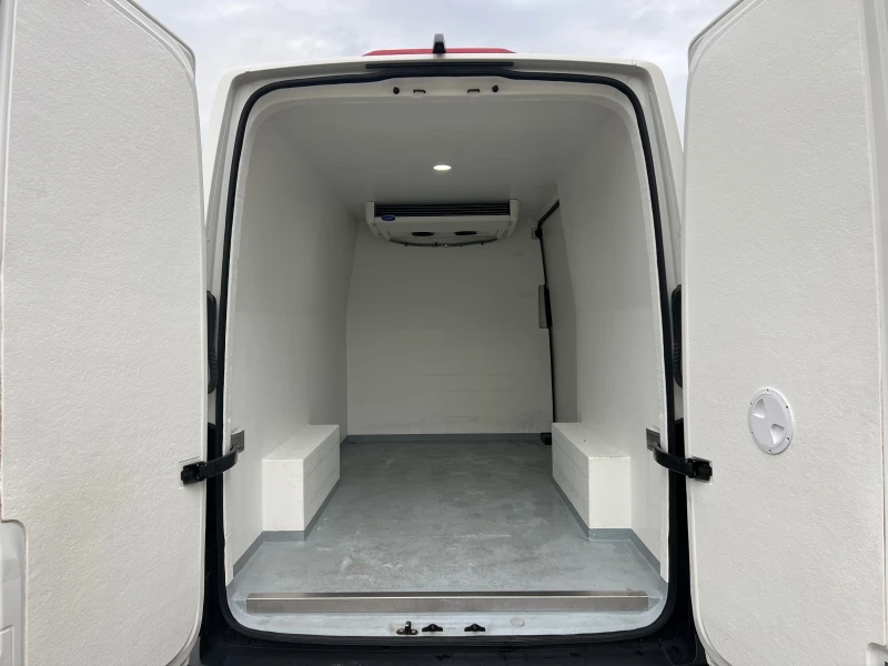 VW Crafter 2.0 TDI , 2021г , Хладилен , Carrier , FULL , снимка 6 - Бусове и автобуси - 52679870