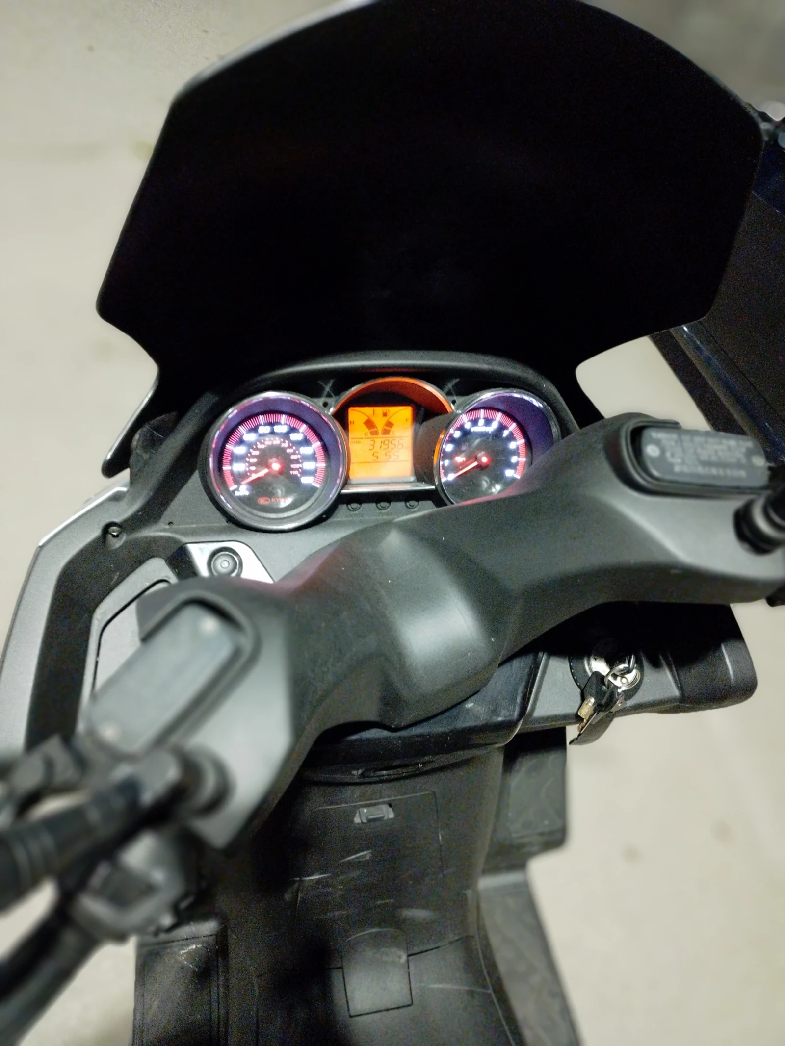 Kymco Downtown 200i - изображение 4