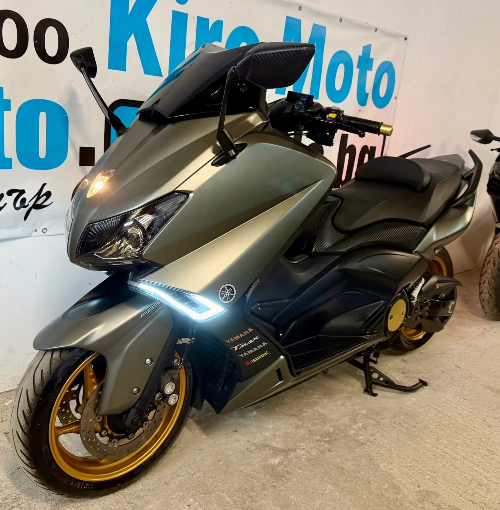 Yamaha T-max 530i ABS LED AKRAPOVIC J COSTA, снимка 5 - Мотоциклети и мототехника - 55754266
