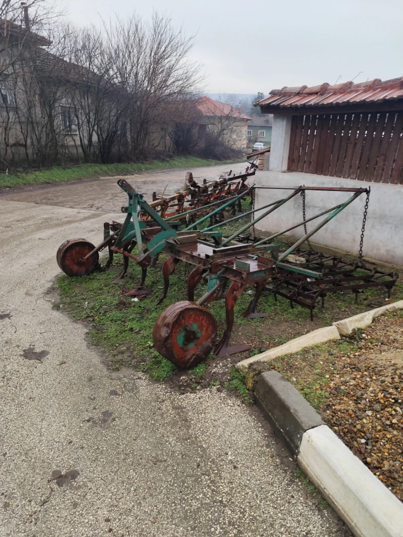 Друг вид Български Земеделска техника , снимка 13 - Селскостопанска техника - 53483210