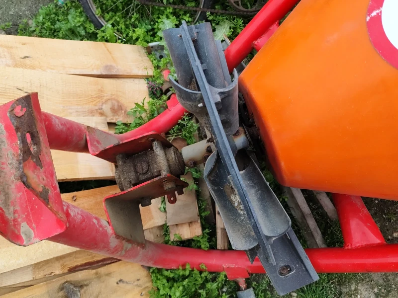 Друг вид Български Земеделска техника , снимка 7 - Селскостопанска техника - 53483210