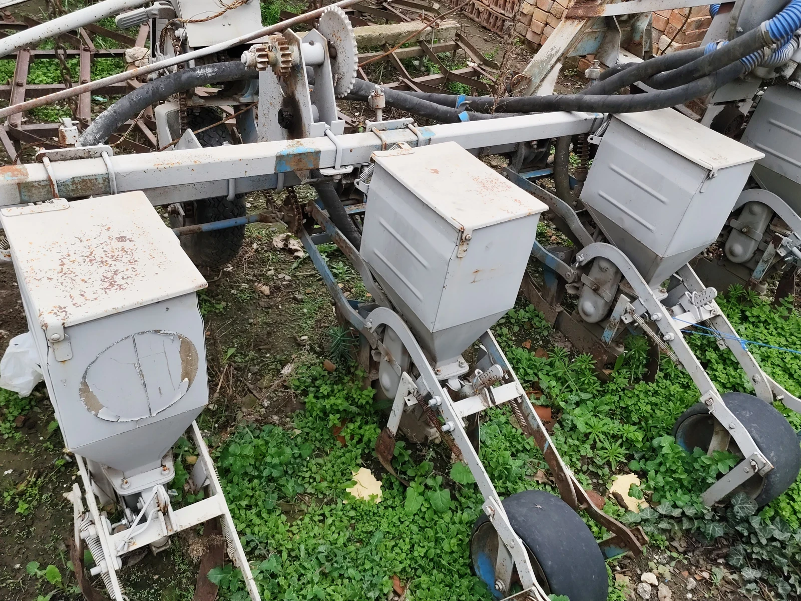 Друг вид Български Земеделска техника , снимка 12 - Селскостопанска техника - 53483210