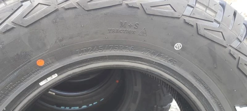 Гуми Всесезонни 245/70R16, снимка 6 - Гуми и джанти - 35502583