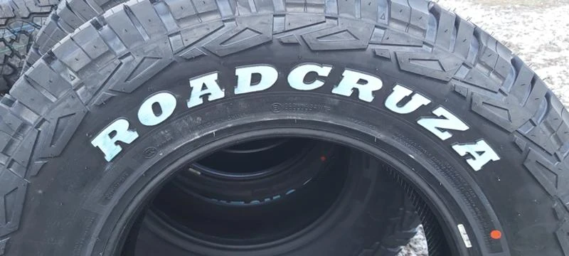 Гуми Всесезонни 245/70R16, снимка 5 - Гуми и джанти - 35502583