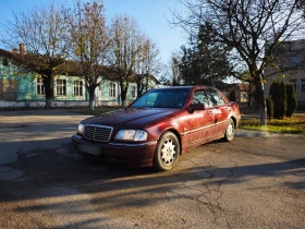     Mercedes-Benz C 180  