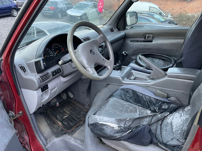 Nissan Serena, снимка 8 - Автомобили и джипове - 45090029