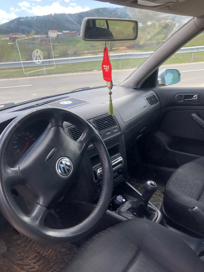 VW Golf, снимка 8 - Автомобили и джипове - 45456614