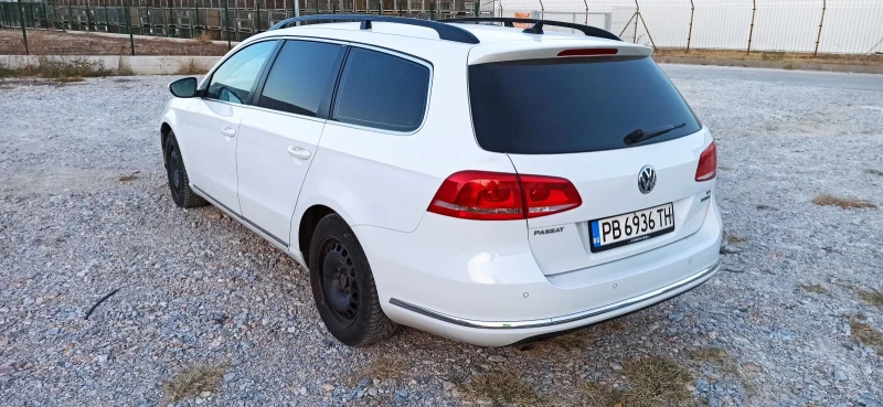 VW Passat 1.6 TDI, снимка 3 - Автомобили и джипове - 47932317