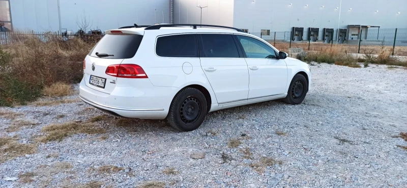 VW Passat 1.6 TDI, снимка 4 - Автомобили и джипове - 47932317