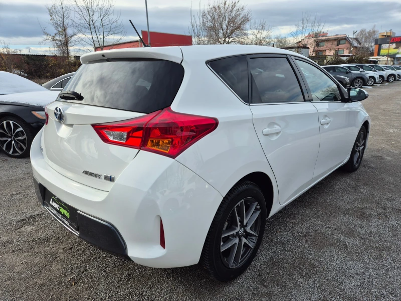 Toyota Auris 1.8-HYBRID 100кс+ 24EV, снимка 4 - Автомобили и джипове - 48075772