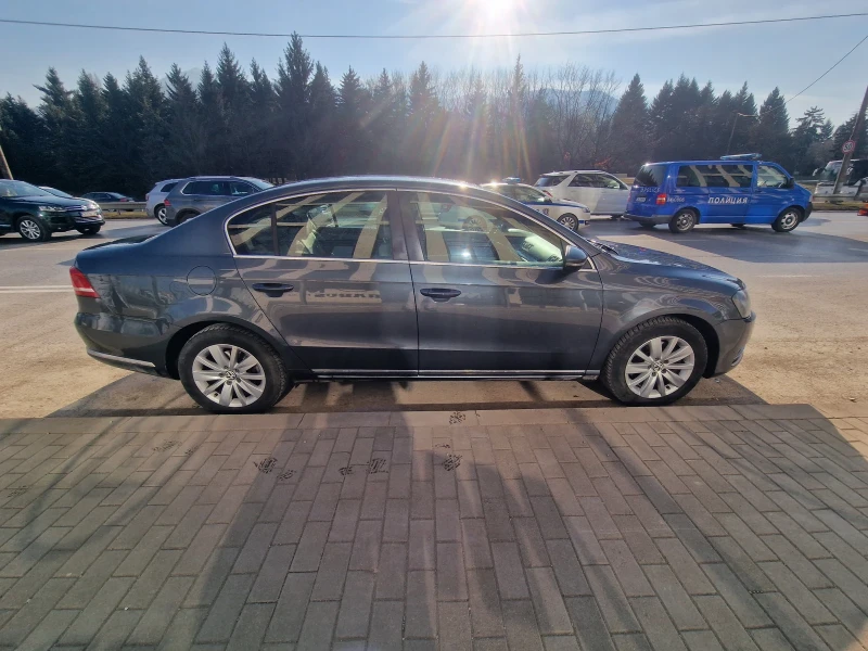 VW Passat, снимка 6 - Автомобили и джипове - 49025914