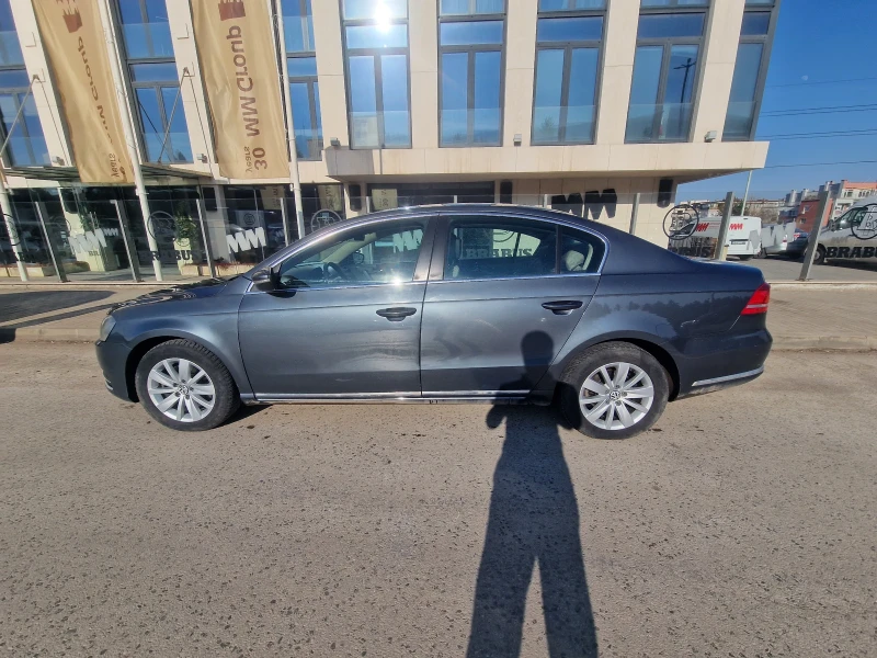 VW Passat, снимка 5 - Автомобили и джипове - 49025914