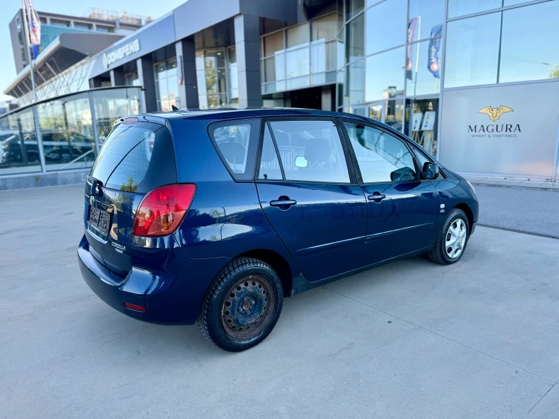 Toyota Corolla verso 2.0 D-4D, снимка 4 - Автомобили и джипове - 52654739