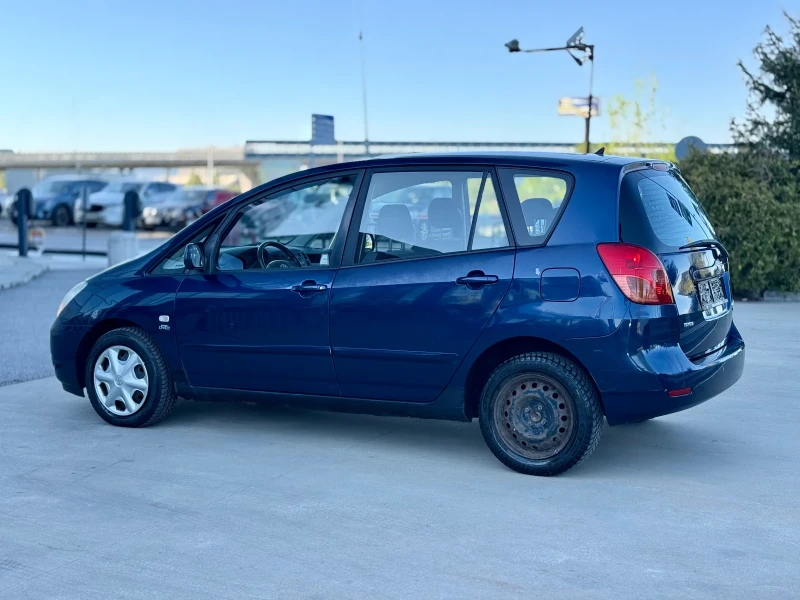 Toyota Corolla verso 2.0 D-4D, снимка 6 - Автомобили и джипове - 52654739