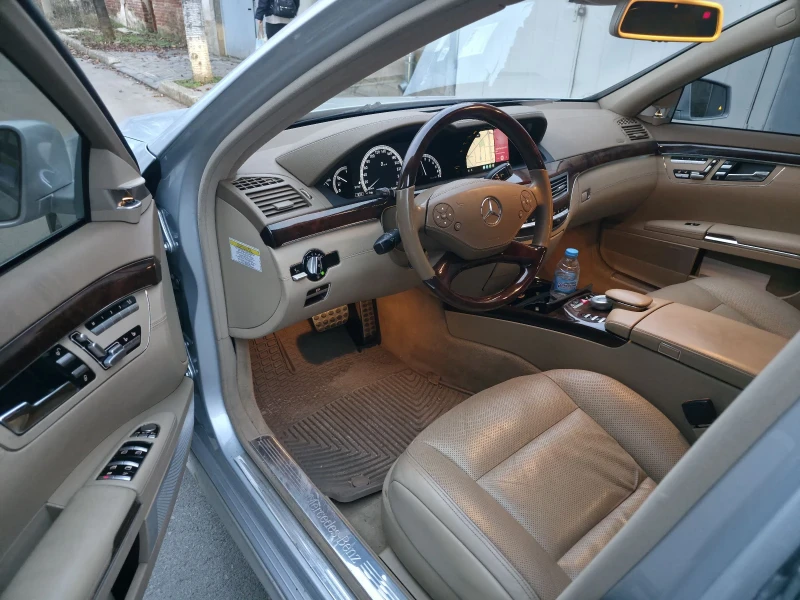 Mercedes-Benz S 550 5.5 AMG / bang & olufsen / 3xTV / Distronic / FULL, снимка 5 - Автомобили и джипове - 52654293