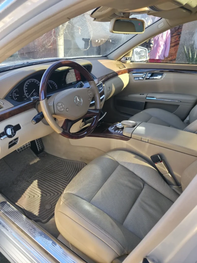 Mercedes-Benz S 550 5.5 AMG / bang & olufsen / 3xTV / Distronic / FULL, снимка 7 - Автомобили и джипове - 52654293